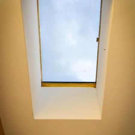 Vrazhdebna Ξενοδοχείο *